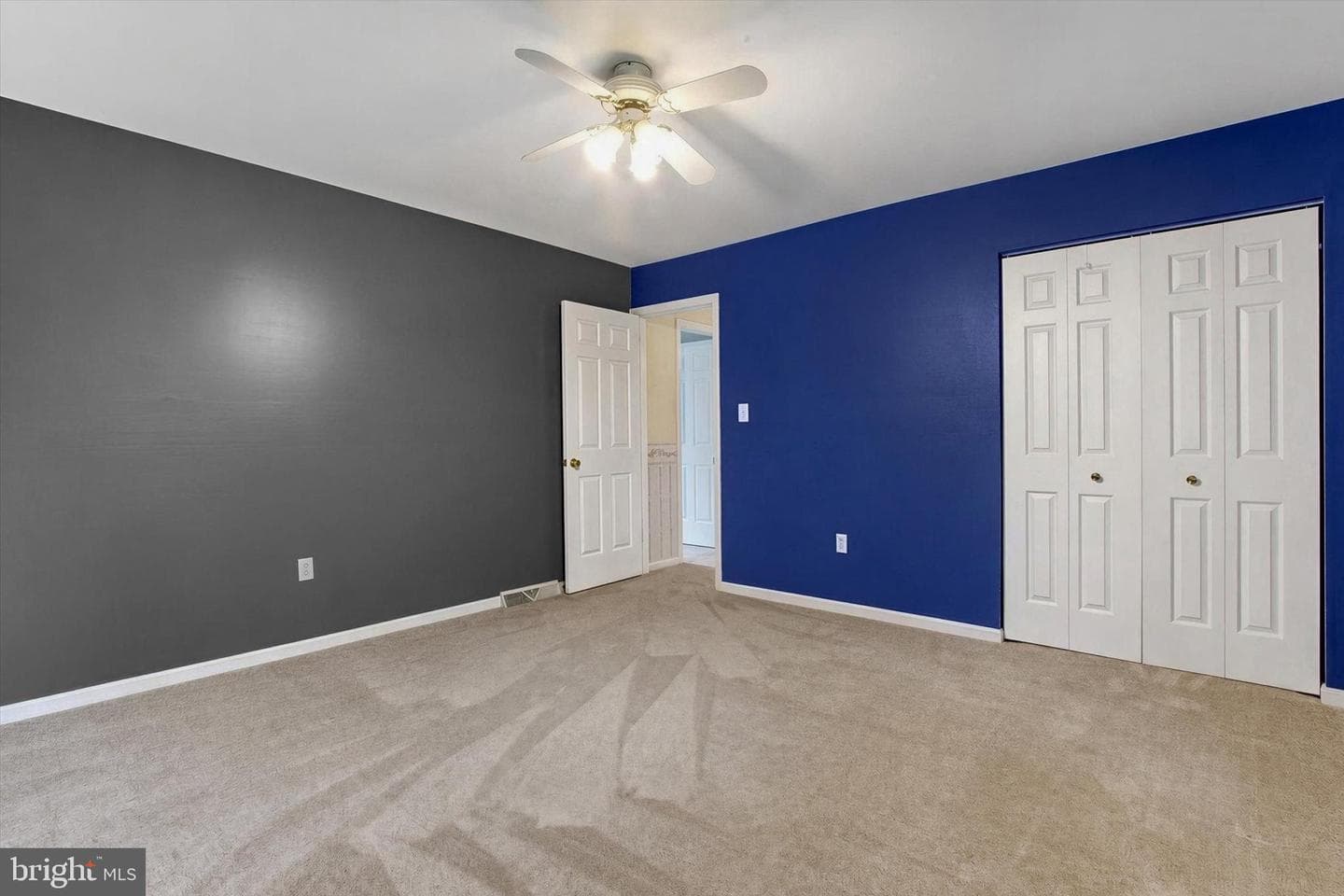 7 Kingston Court photo 29