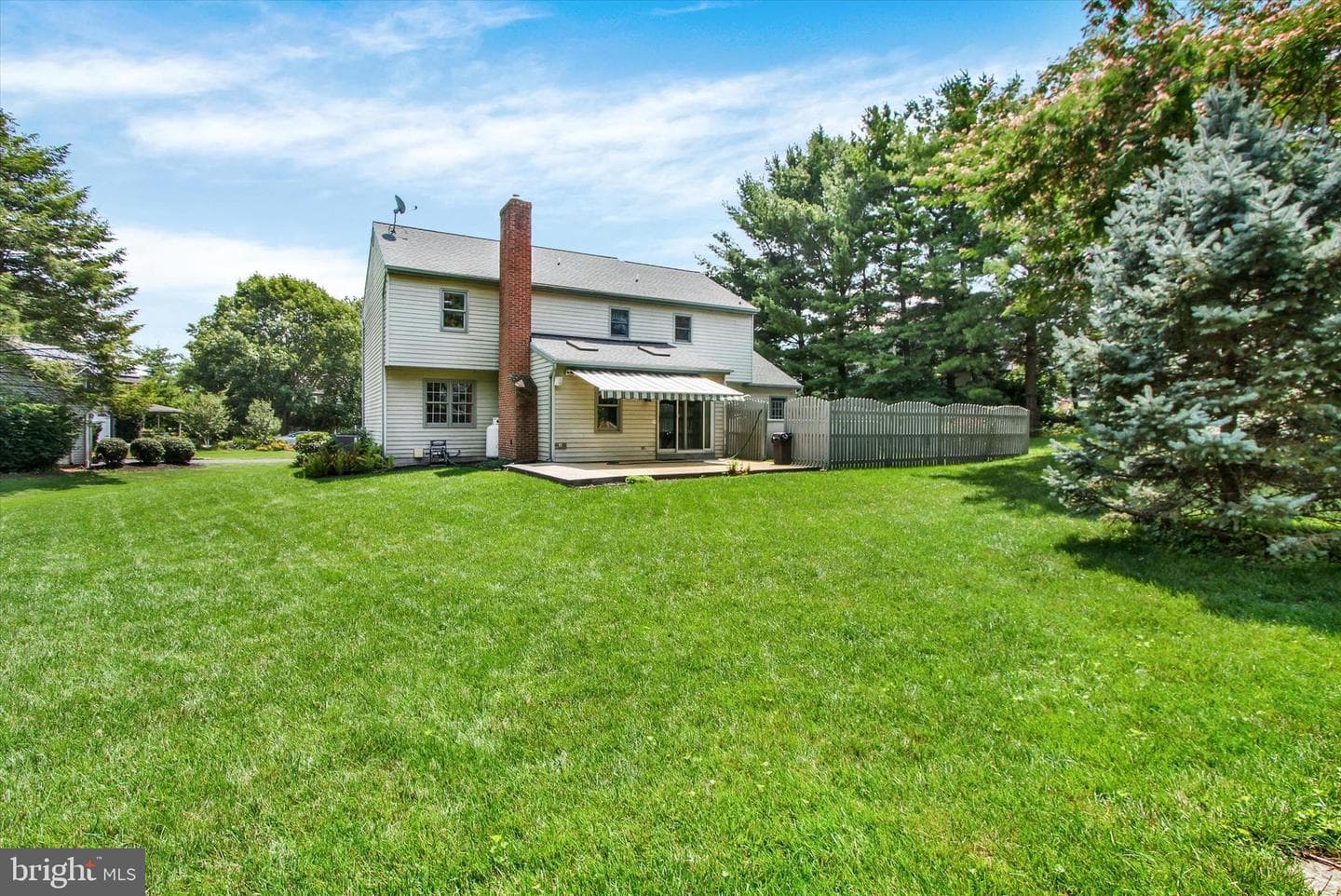 7 Kingston Court photo 35