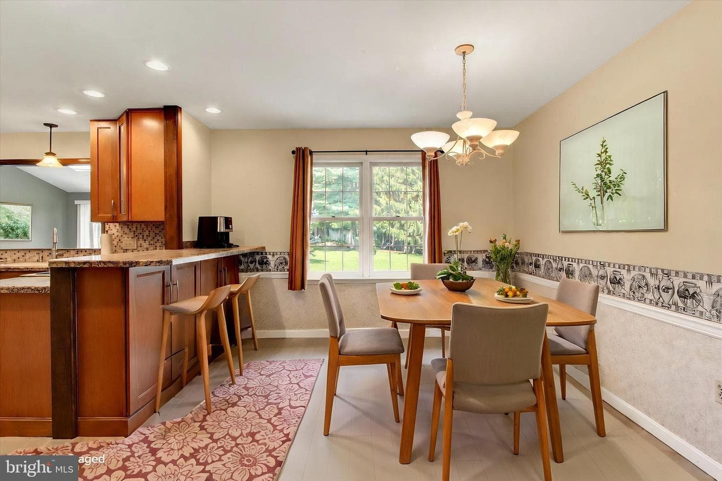7 Kingston Court photo 8