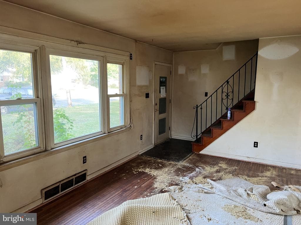 6301 Carpenter Street photo 16