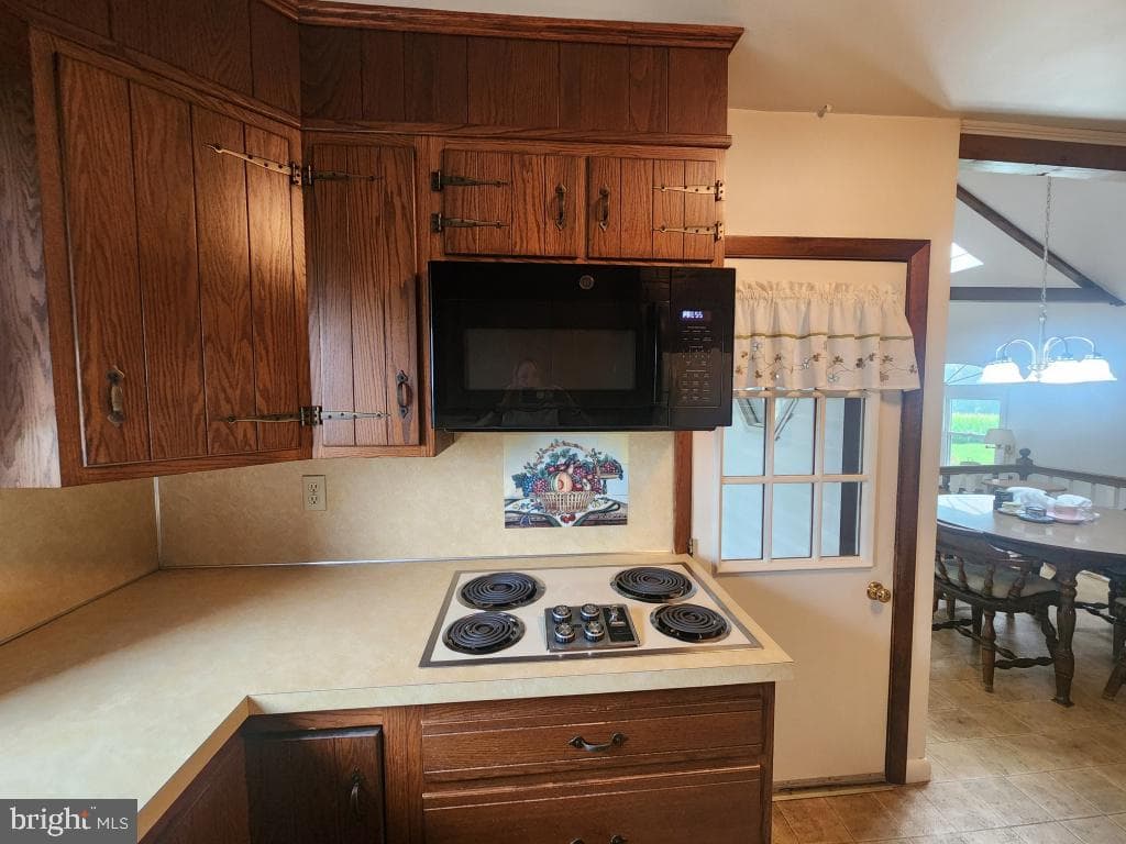 1242 Breneman Road photo 6