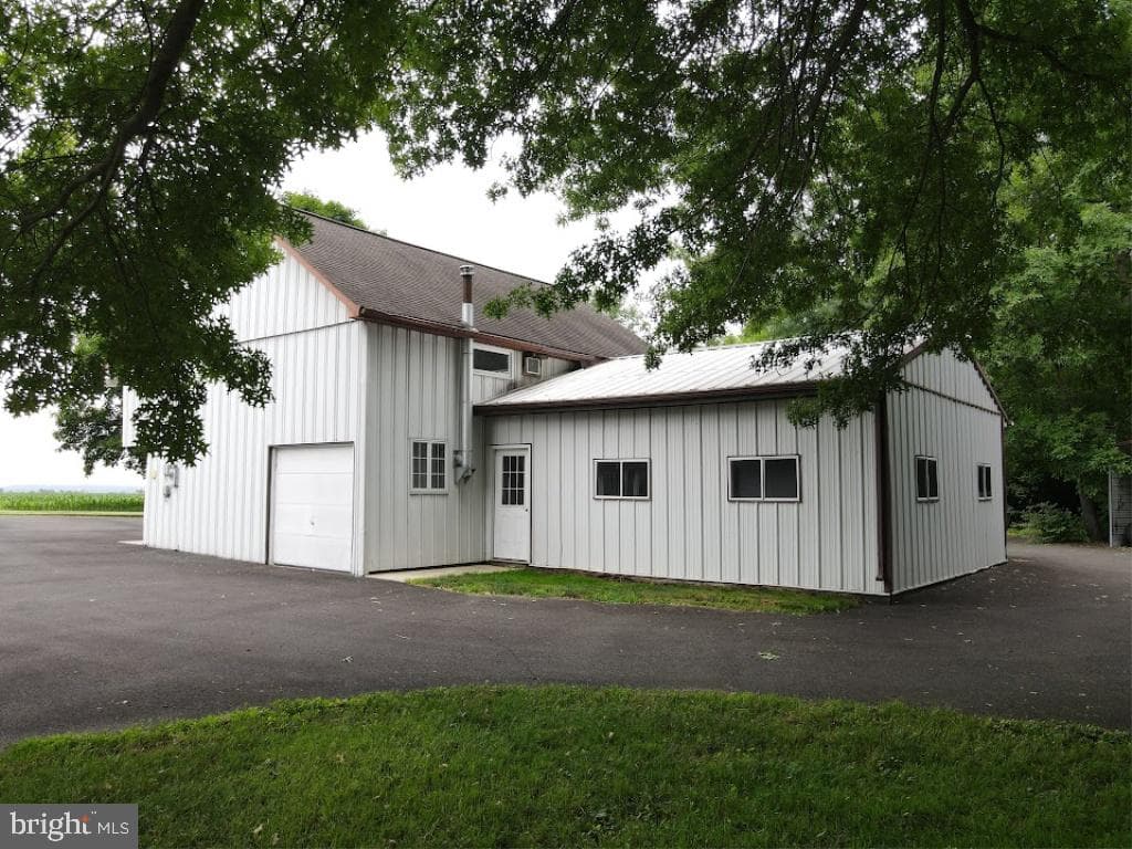1242 Breneman Road photo 68