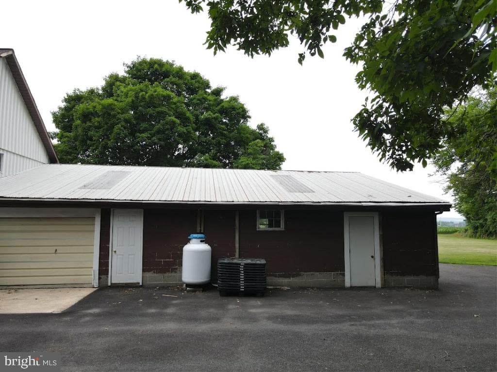 1242 Breneman Road photo 73