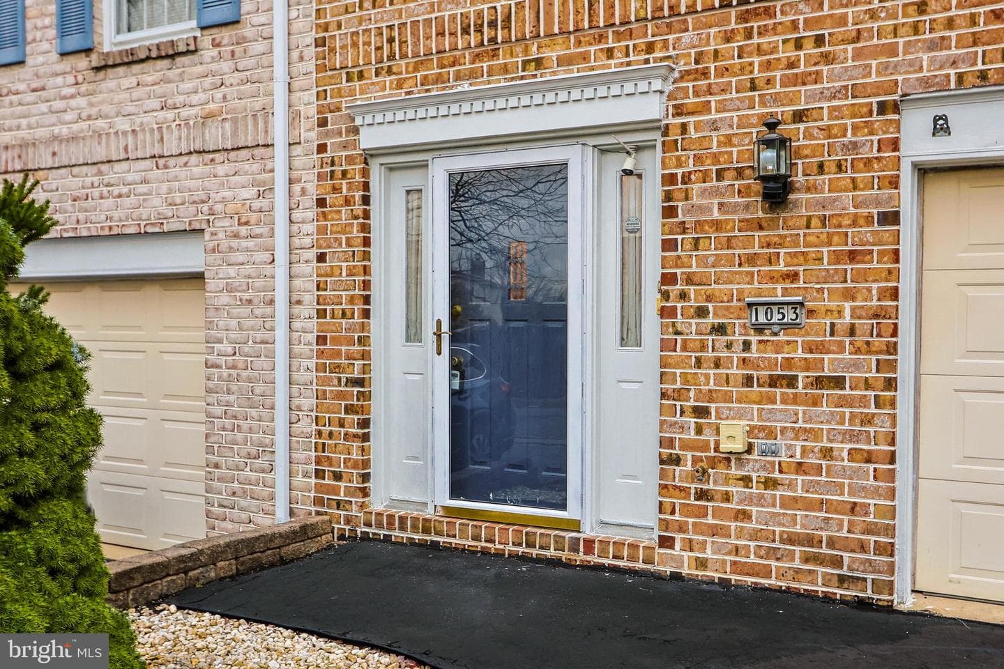 1053 Barnside Road photo 2