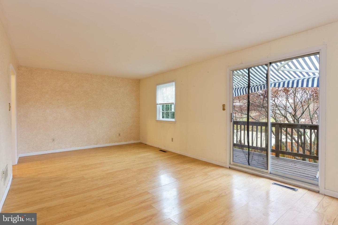 1053 Barnside Road photo 3