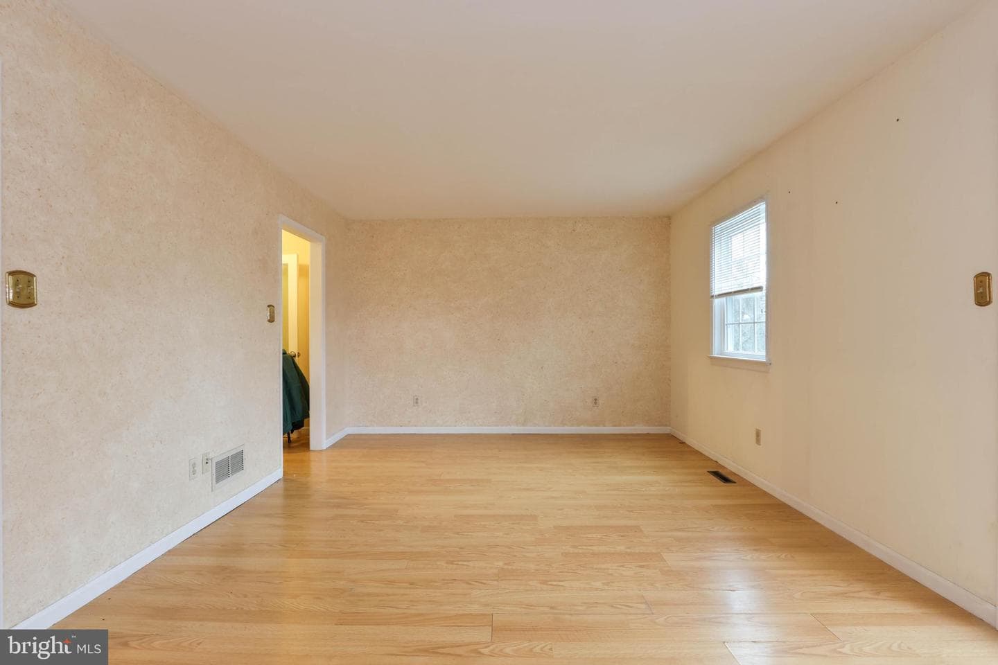 1053 Barnside Road photo 4