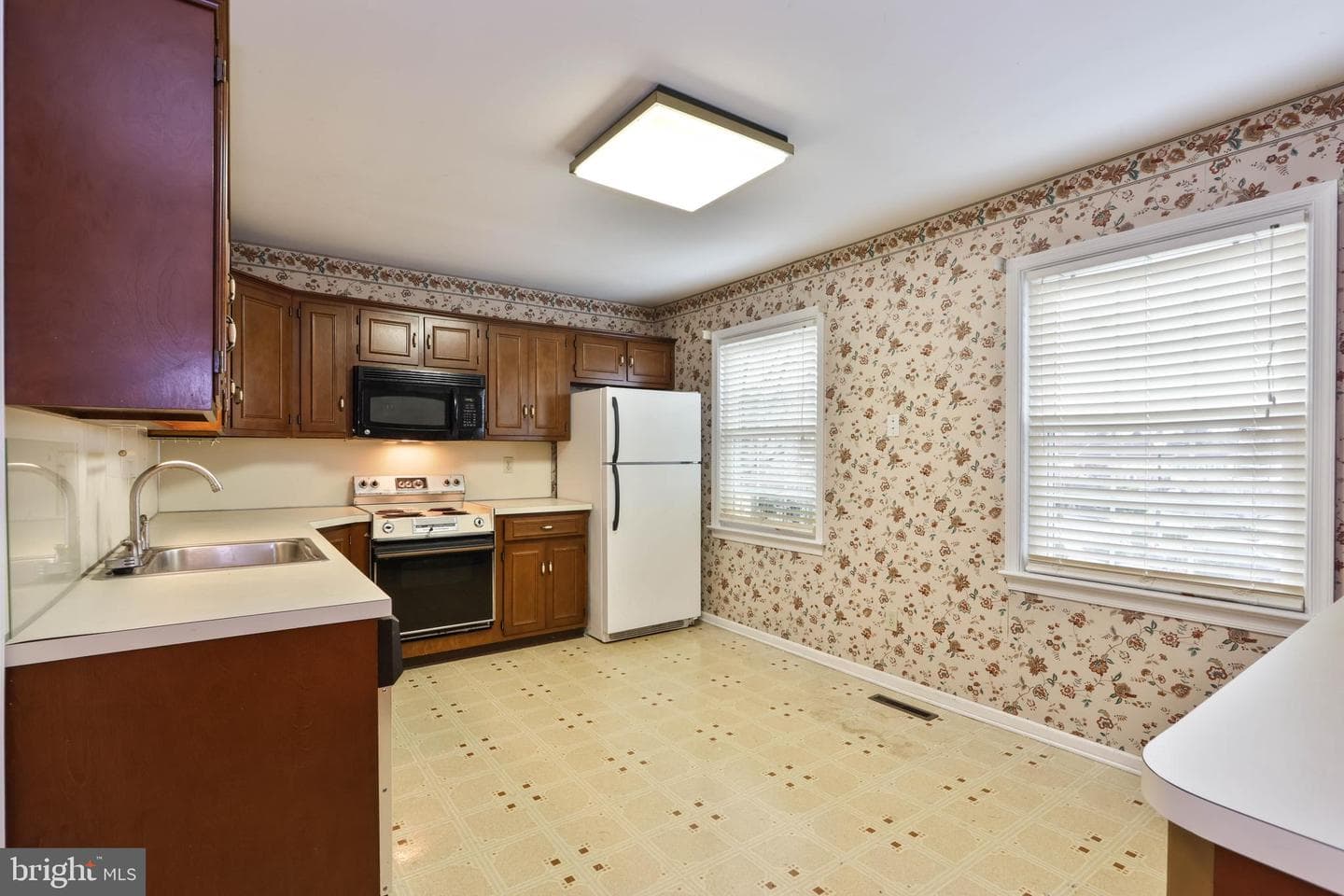 1053 Barnside Road photo 9