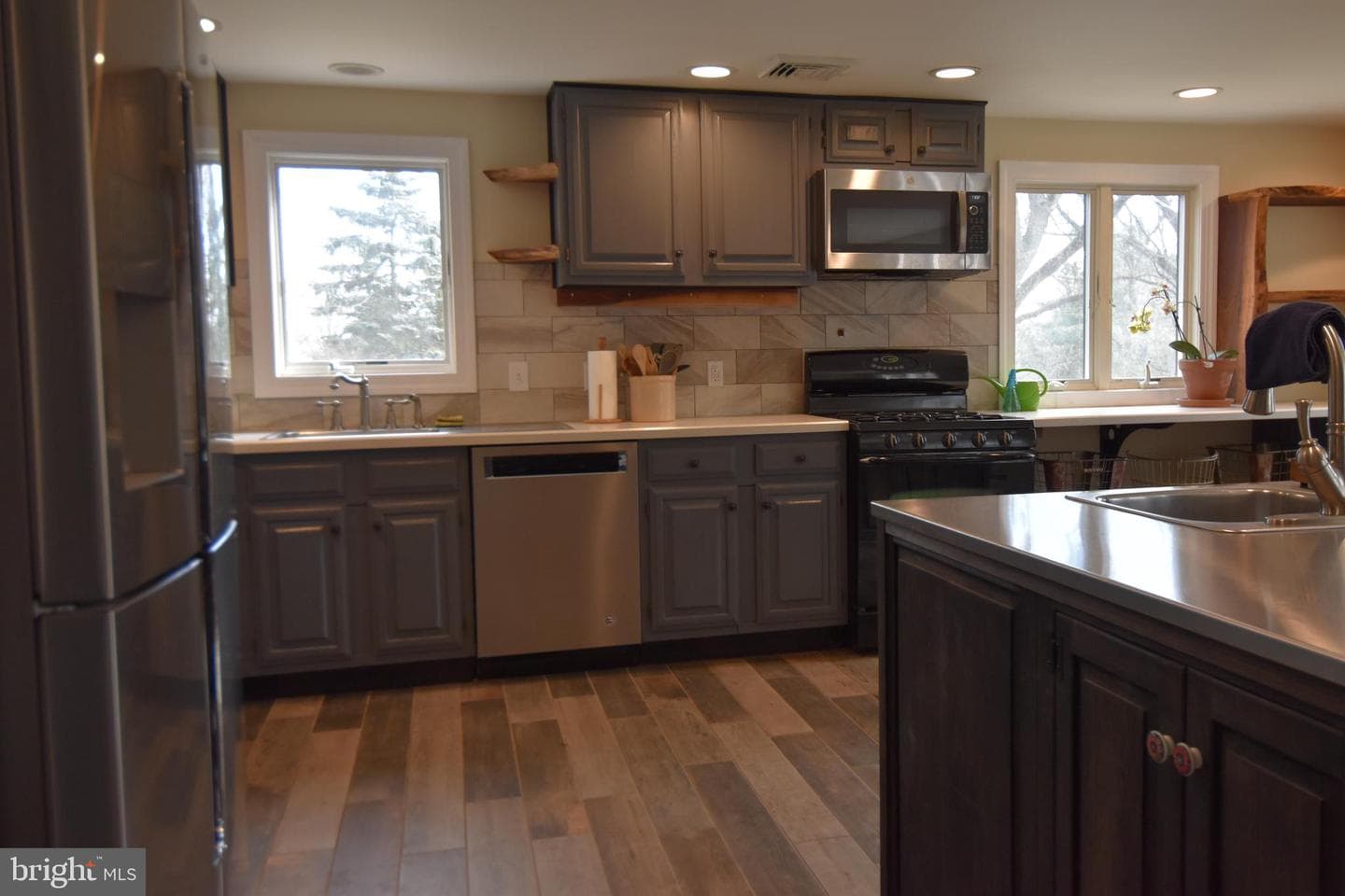 1255 Clearview Road photo 10
