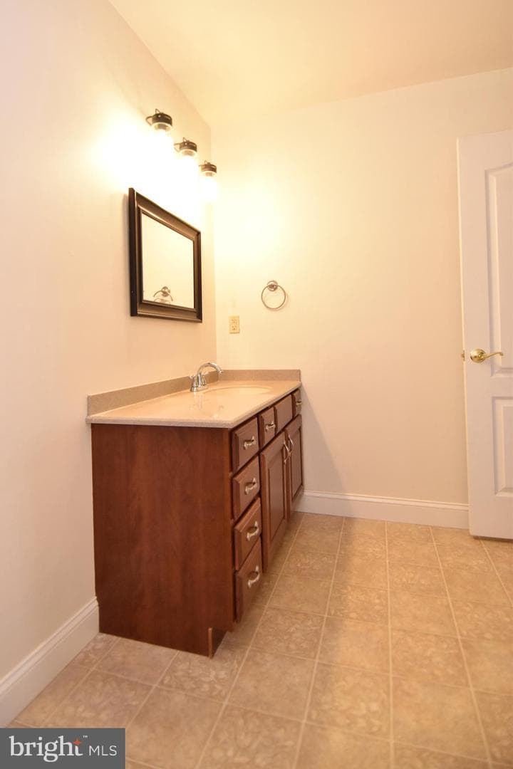 1255 Clearview Road photo 27