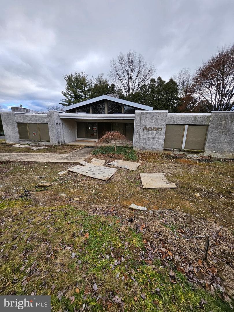 3030 W Livingston Street photo 13