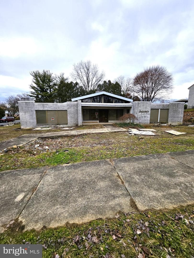 3030 W Livingston Street photo 9