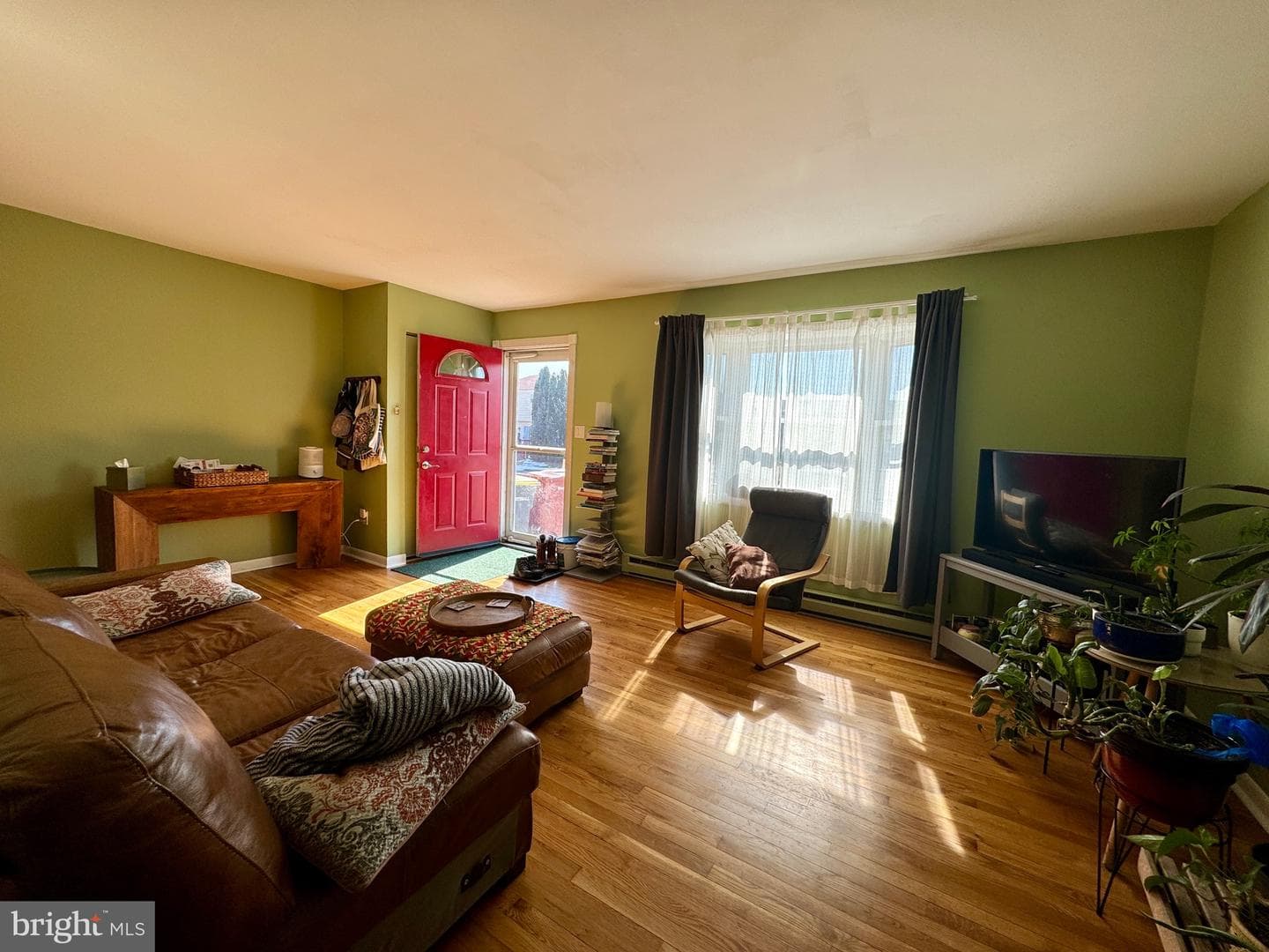 19 Madison Lane photo 2