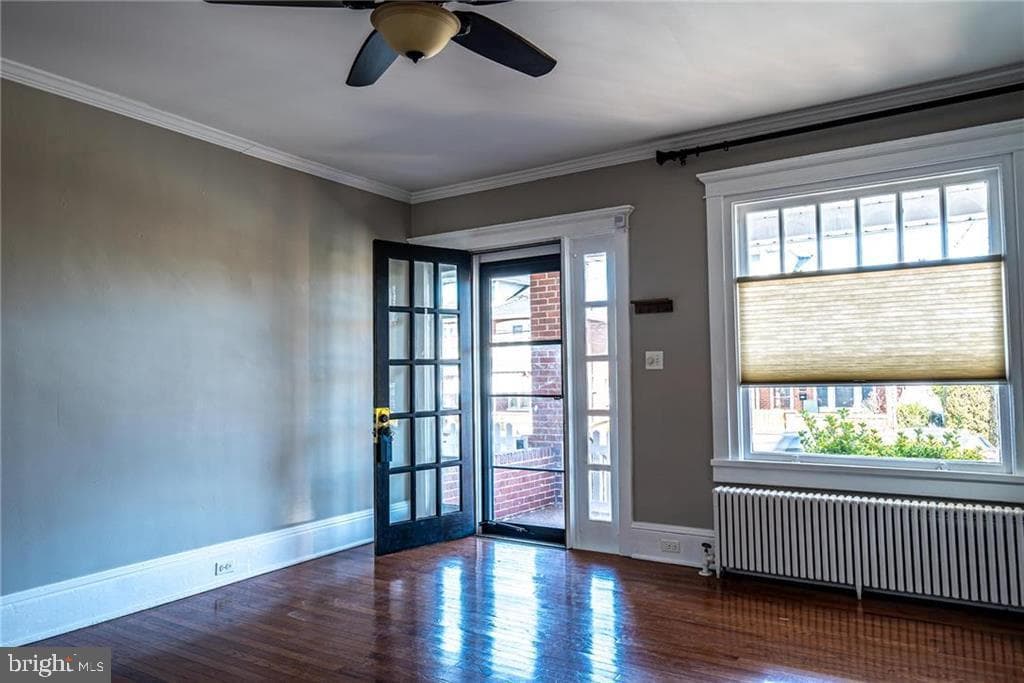 544 3rd Street N photo 4
