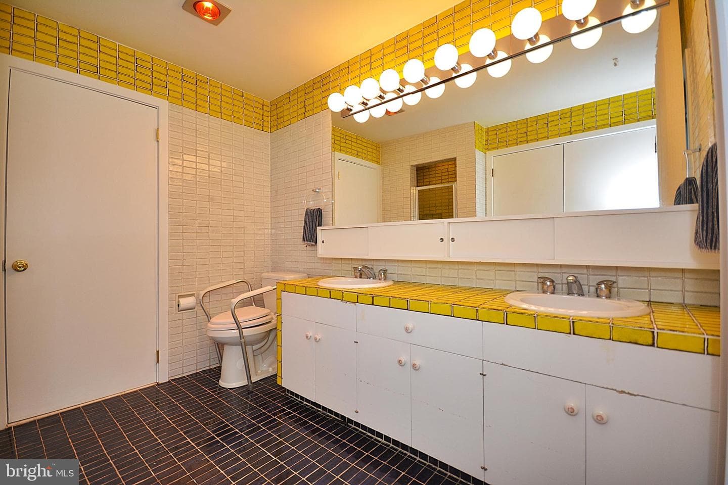 1134 N N 35th Street photo 33
