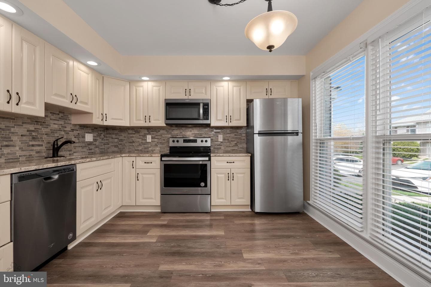 184 Springhouse Road photo 5