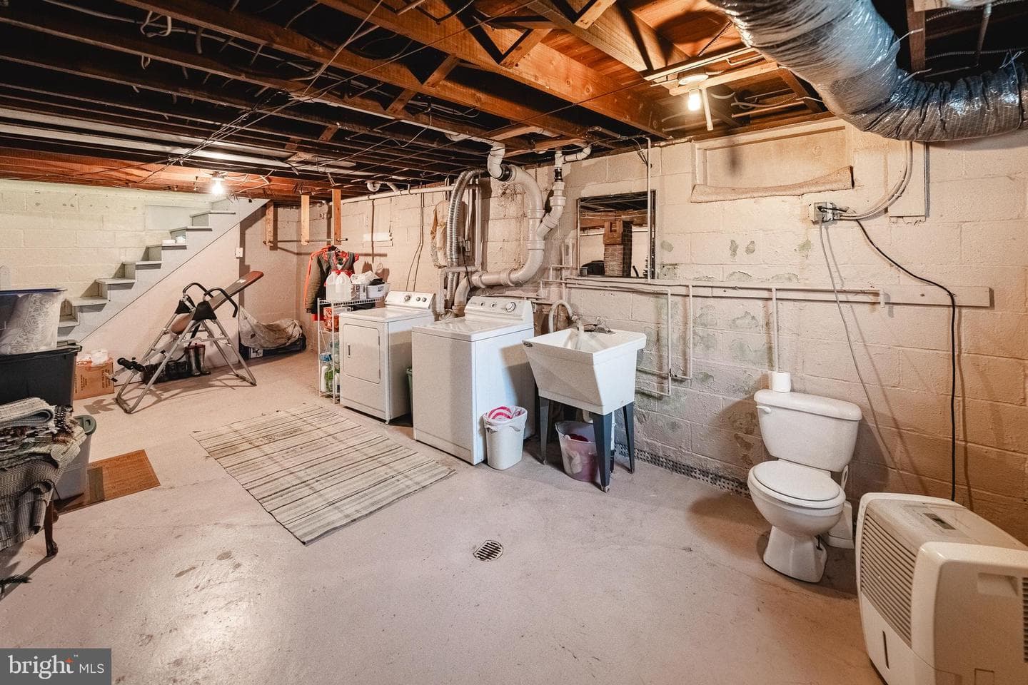 1821 W W Stanley Street photo 20