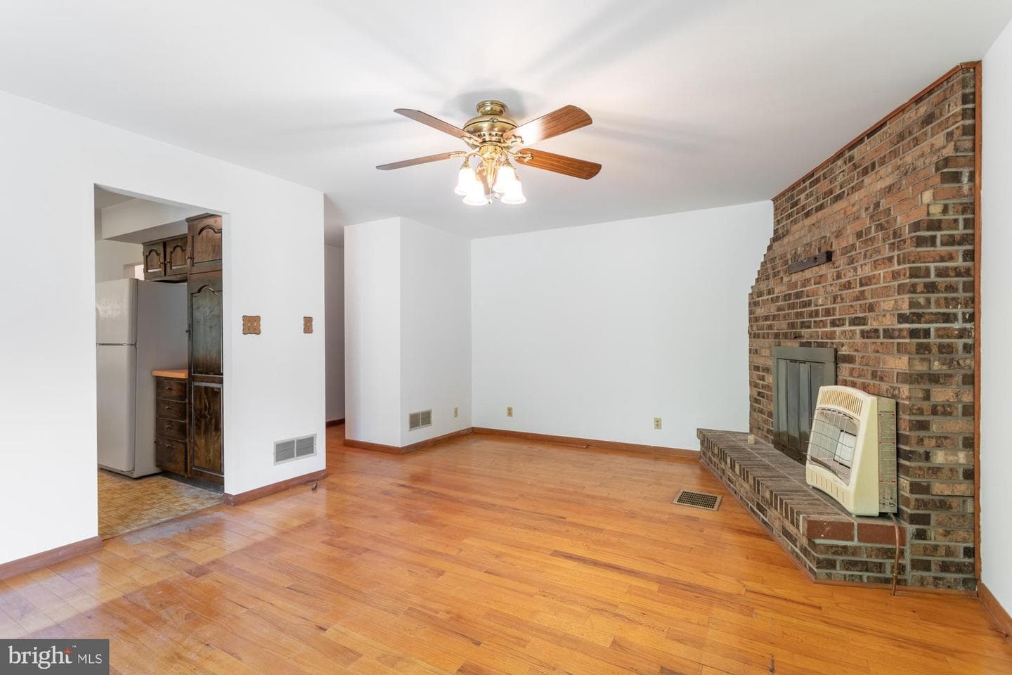 1755 Minesite Road photo 6
