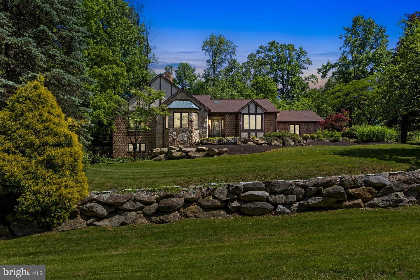 5814 Stag Drive photo 2