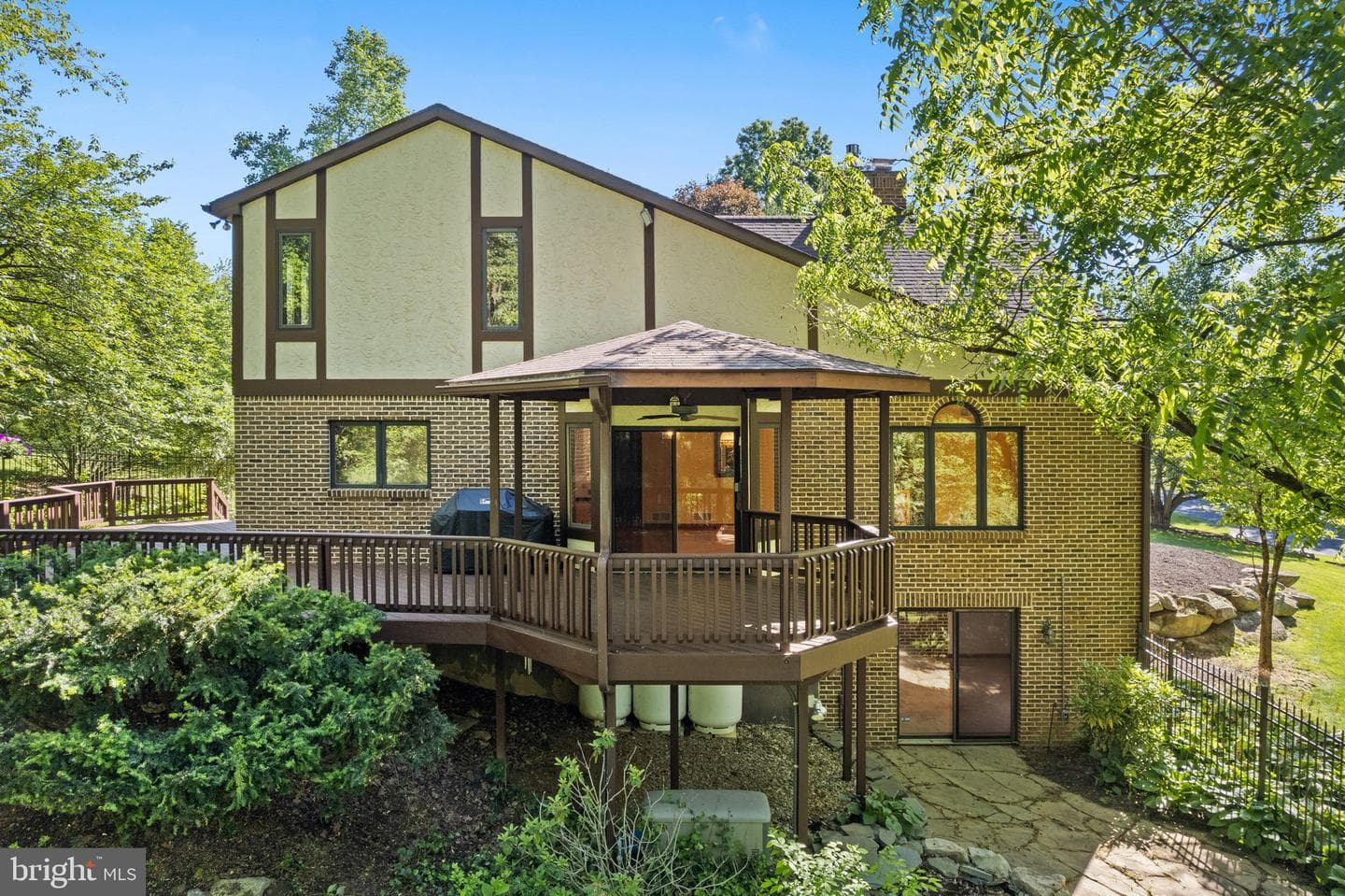 5814 Stag Drive photo 7