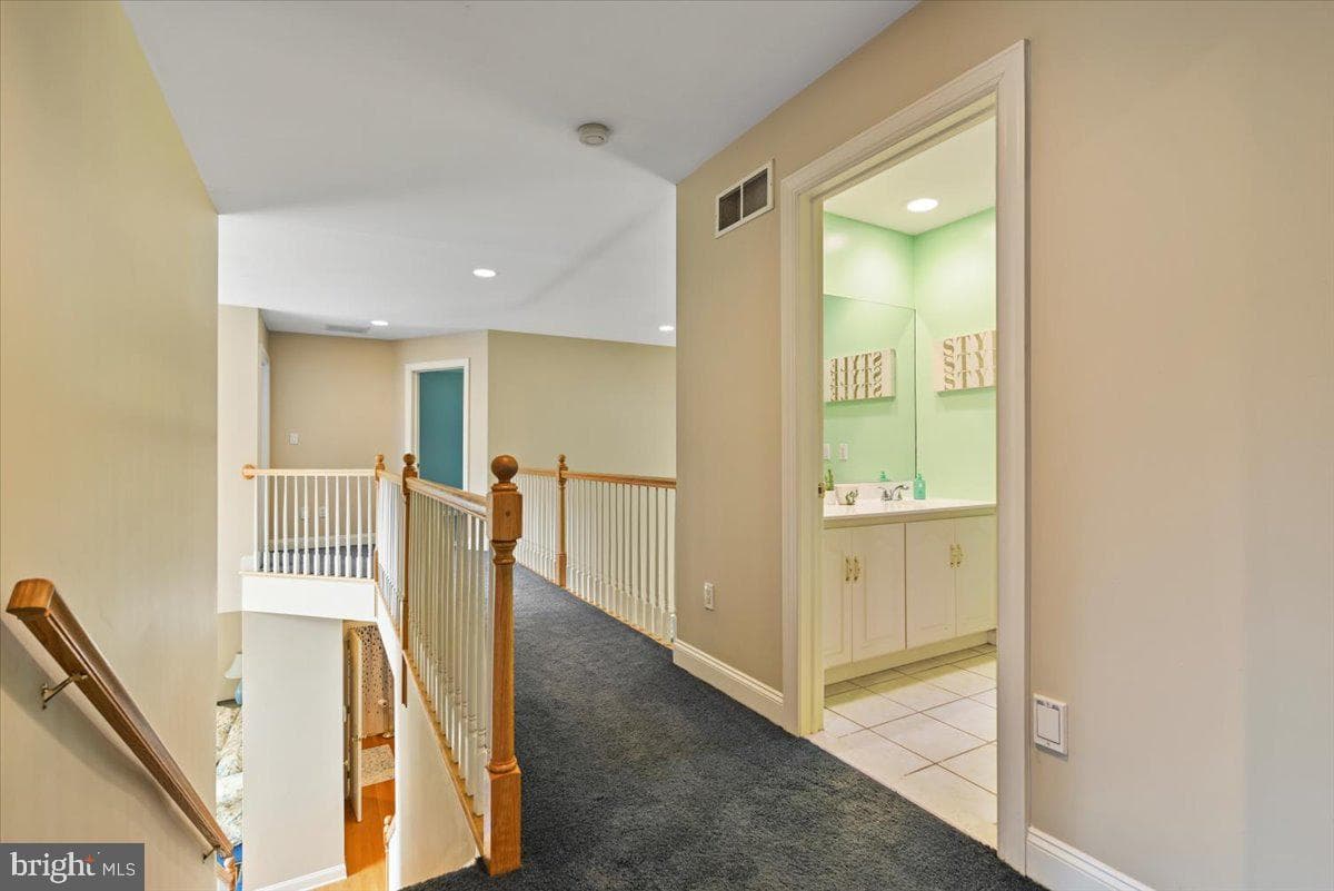 251 Sylvia Lane photo 32