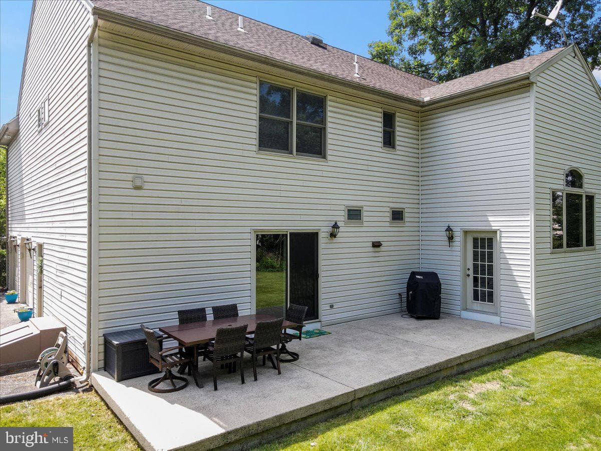 251 Sylvia Lane photo 44