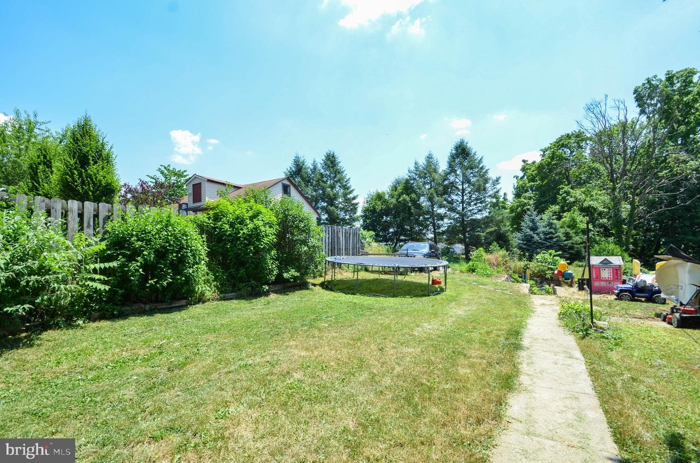 6033 Fountain Road photo 3