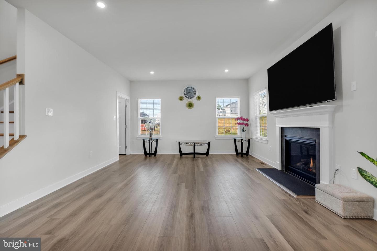 8216 Young Boulevard photo 20