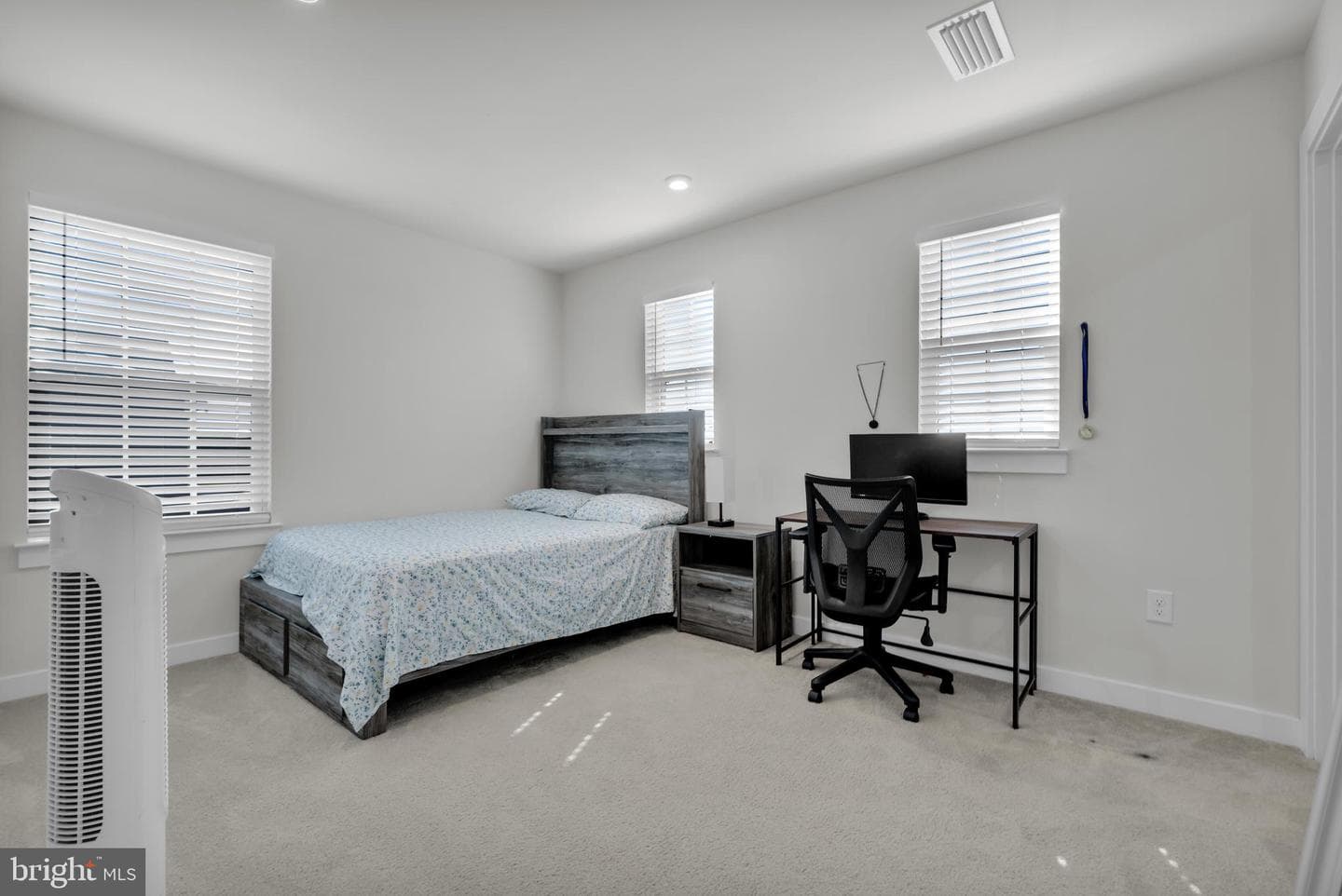 8216 Young Boulevard photo 38