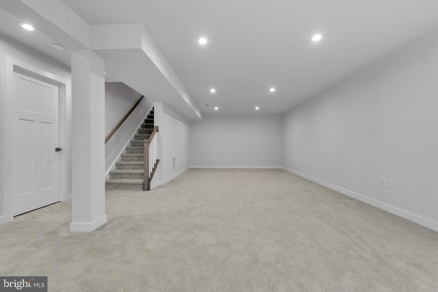 8216 Young Boulevard photo 46