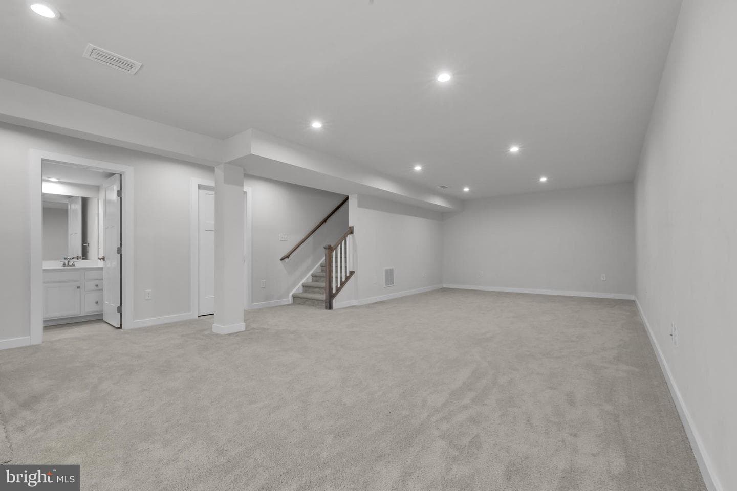 8216 Young Boulevard photo 48