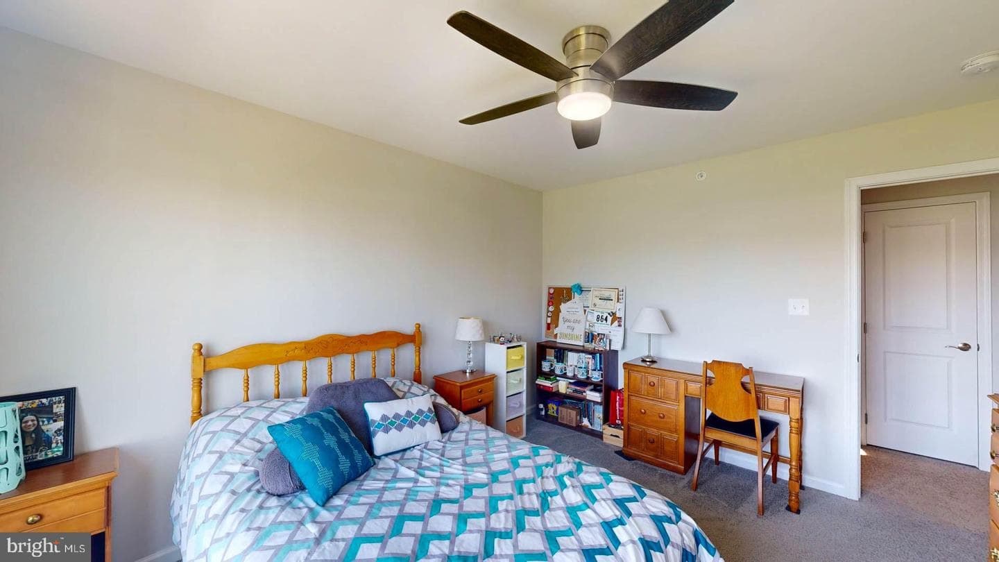 1408 Arch Street photo 30