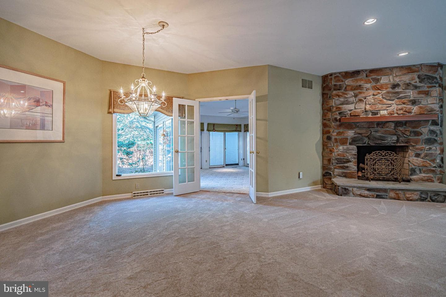 3190 Sheffield Drive photo 16