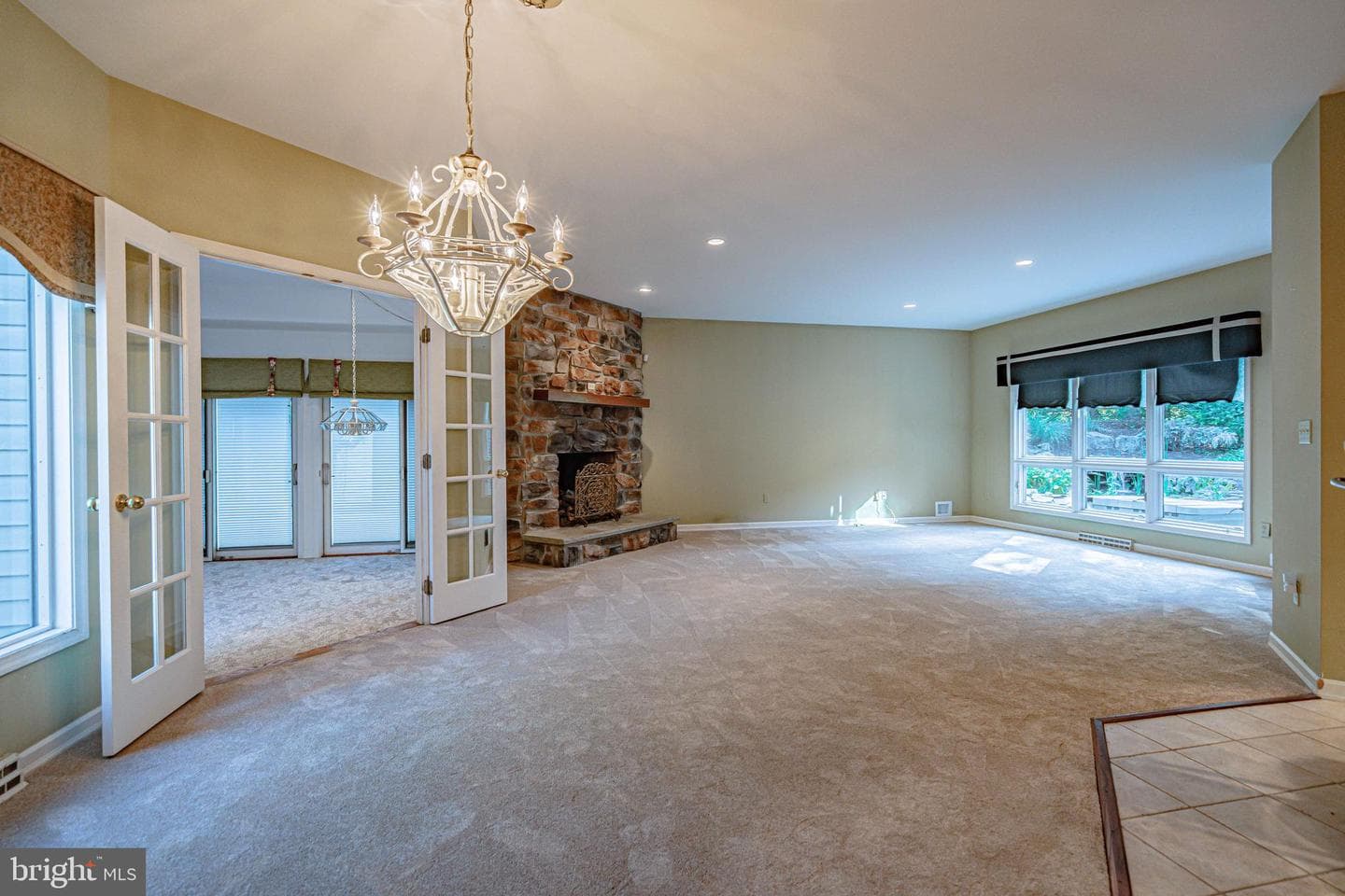 3190 Sheffield Drive photo 17