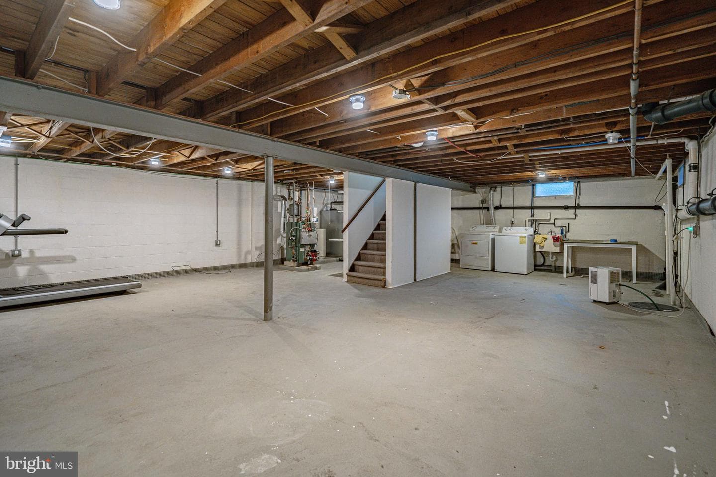 701 W Greenleaf Street photo 29