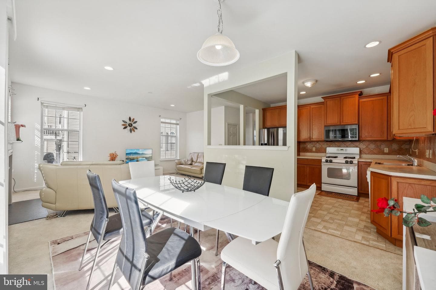 5627 Spring Ridge Drive W photo 13