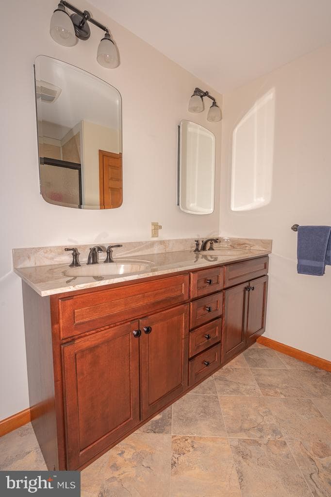 5696 Blue Grass Trail photo 21