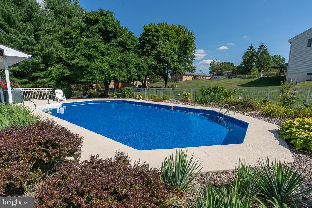 5696 Blue Grass Trail photo 37
