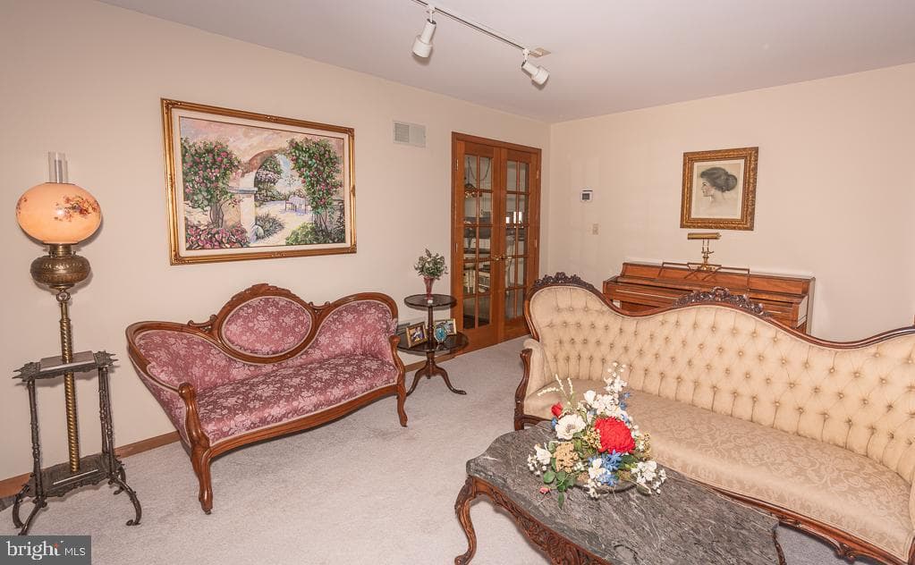 5696 Blue Grass Trail photo 5