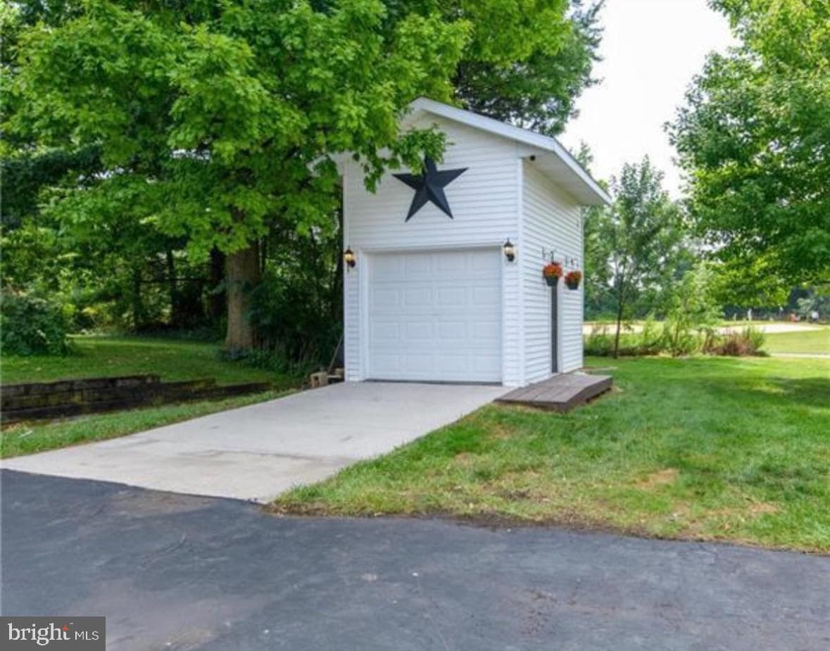 6150 Fairway Lane photo 4