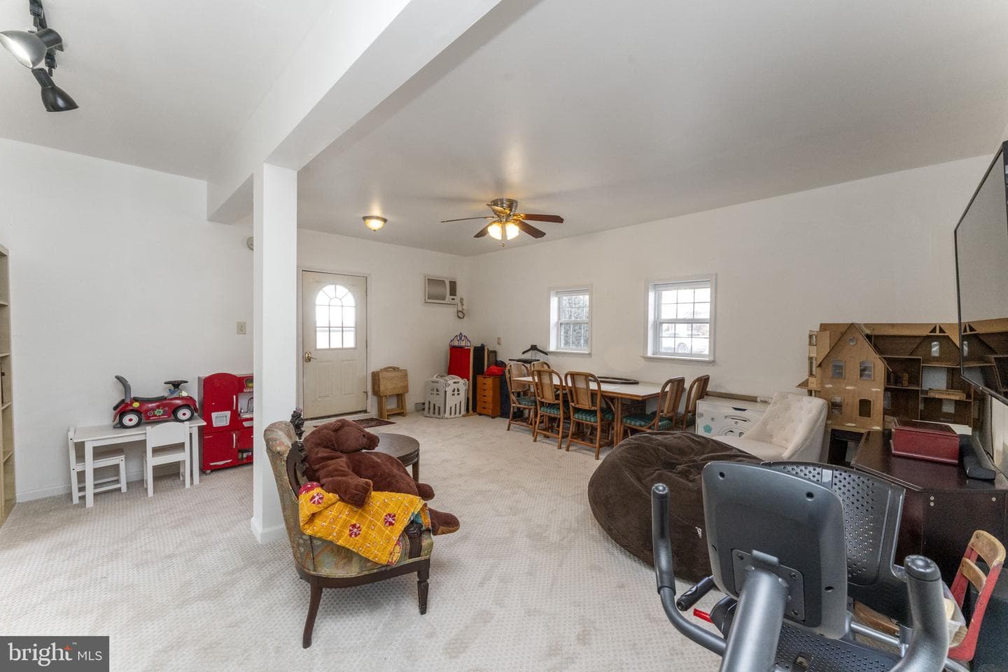 7179 Linden Road photo 17