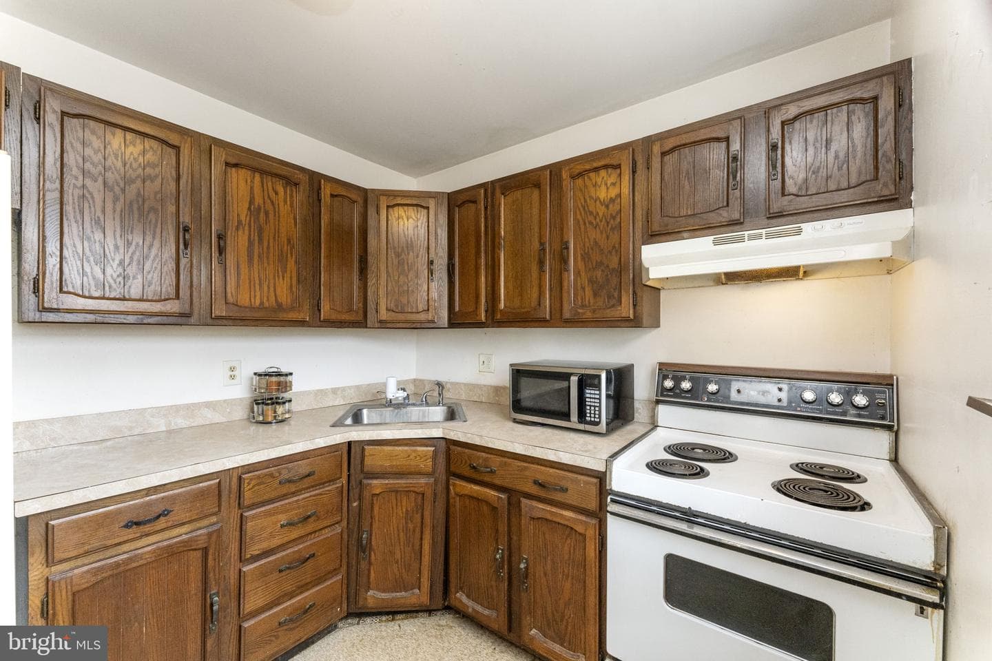 7179 Linden Road photo 21
