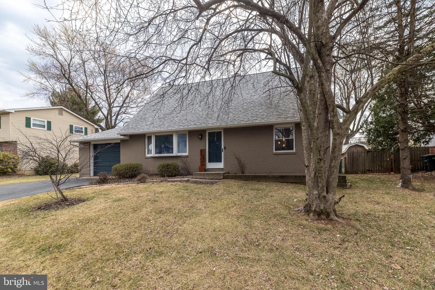 7130 Linden Road photo 3
