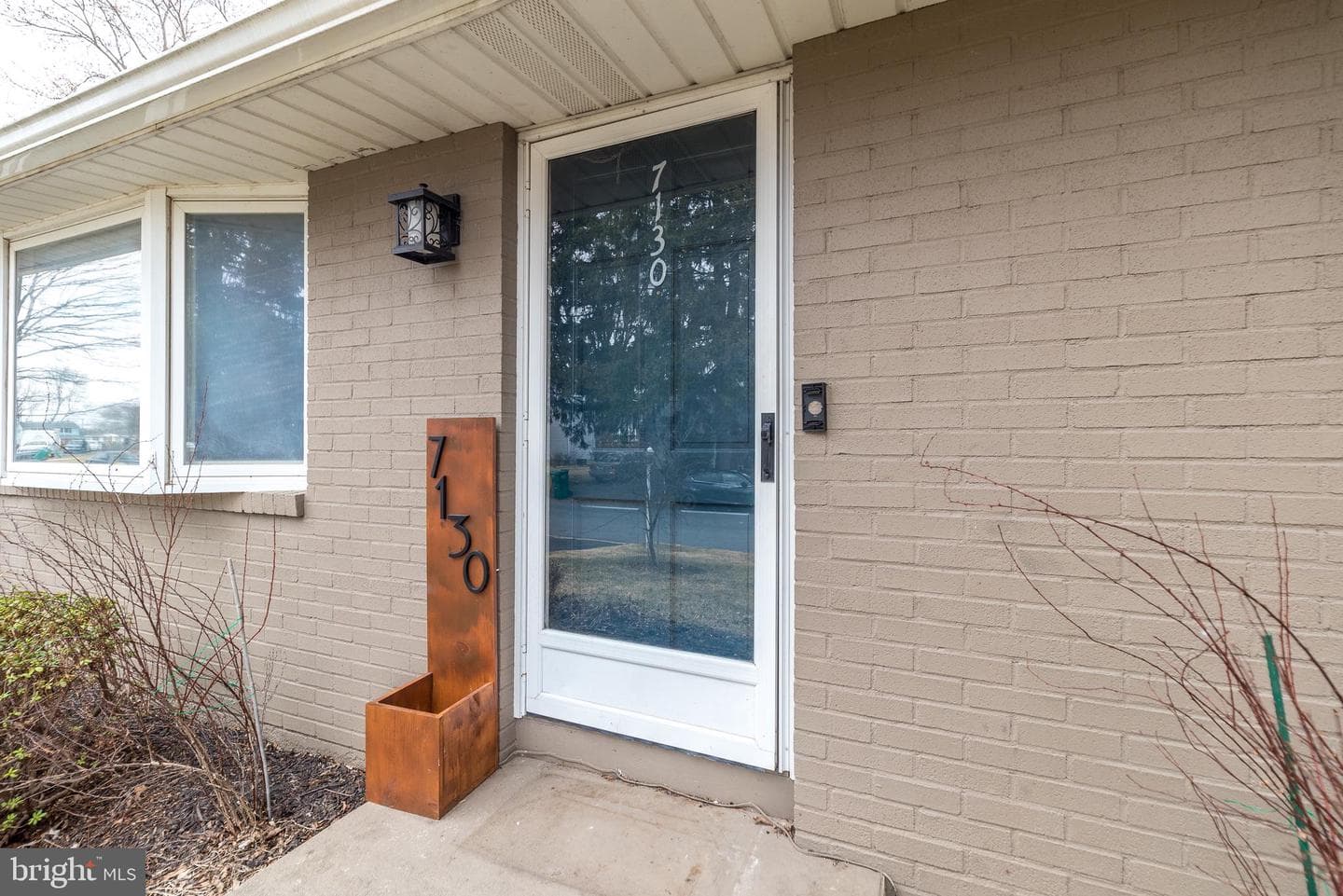 7130 Linden Road photo 4