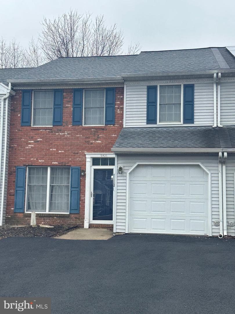 350 Village Walk Drive photo 1
