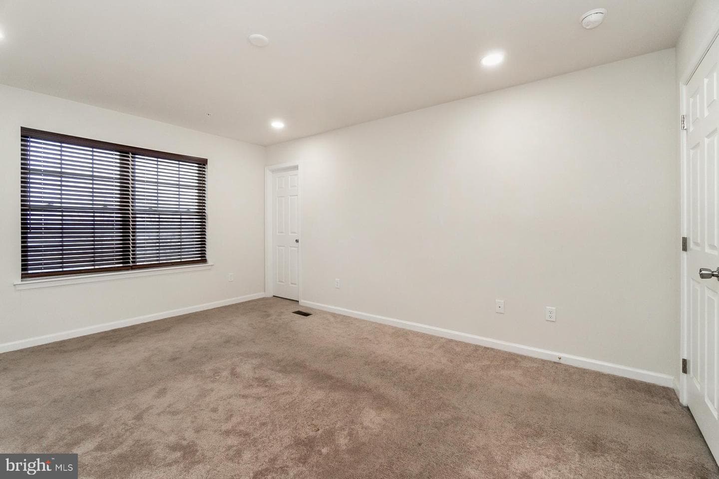 1423 Black Forest Drive photo 27