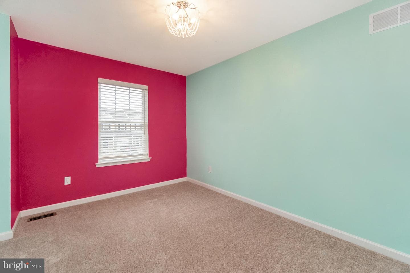 1423 Black Forest Drive photo 32