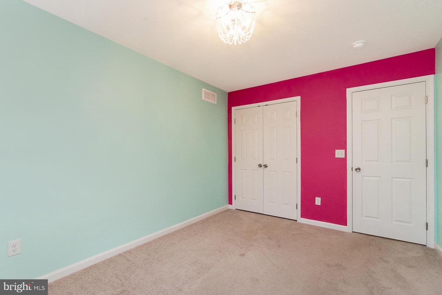 1423 Black Forest Drive photo 34