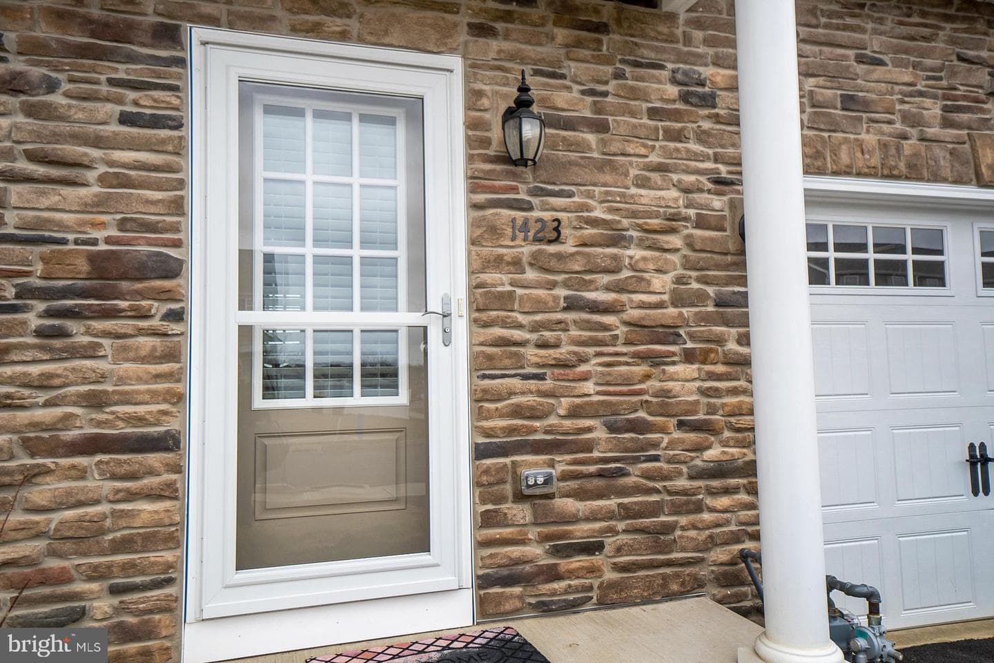 1423 Black Forest Drive photo 4