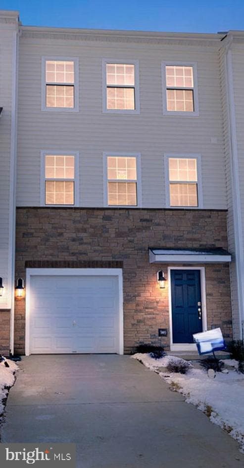 8324 Alexander Court photo 1