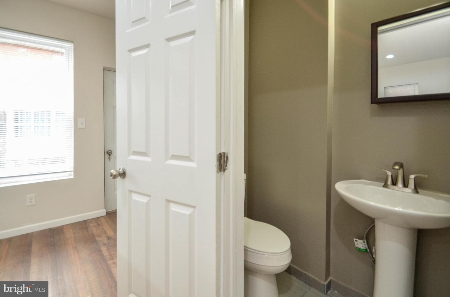 1004 Cherokee Street photo 9